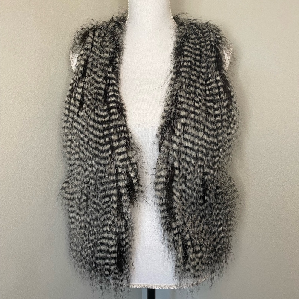 Velvet Heart - Faux Fur Vest (Fits XS/S)